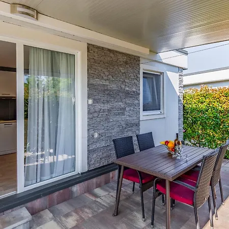 Premium By Interhome Pula