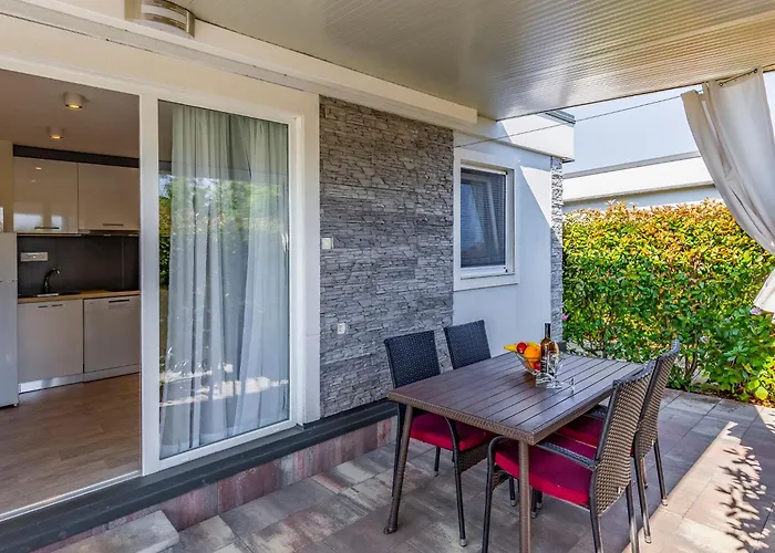 Mobile Premium By Interhome Pula